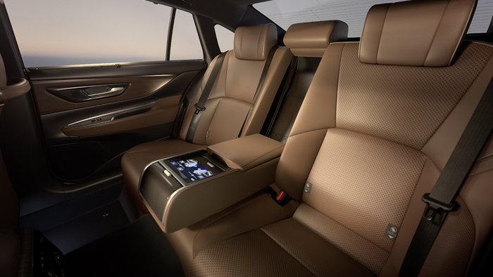 丰田首次开发的“后排舒适”驾驶模式。 一汽丰田供图 华龙网发