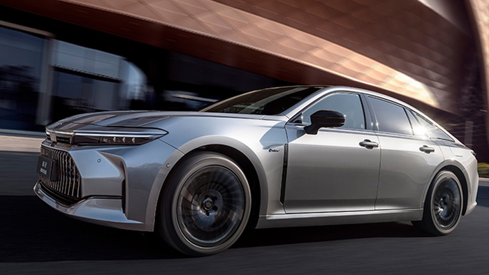 全新皇冠。 一汽丰田供图 华龙网发