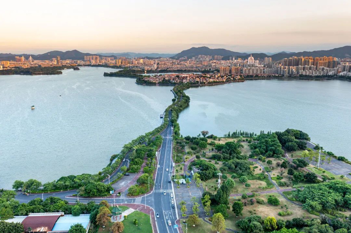 △百丈堤、波海公园。廖文奕 摄