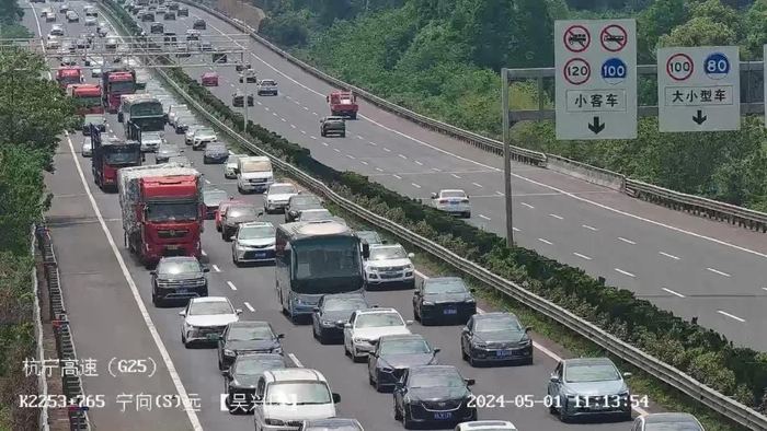 △图为湖州高速公路