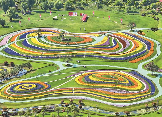 5月1日在南通市通州区五接镇拍摄的洲际梦幻岛美丽景色。 许丛军 摄 （视觉江苏网供图）