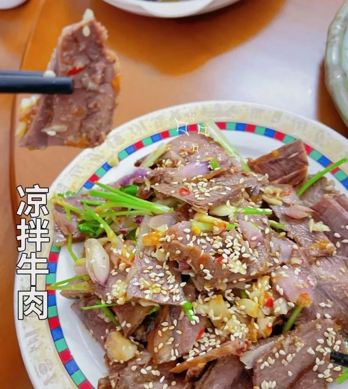 以上图源：鱼鱼寻吃记