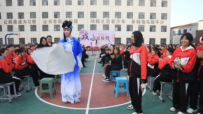 山西省蒲剧艺术院开展戏曲进校园活动 