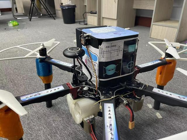 “炸机”自救！这个大学生团队研发出无人机“黑科技”