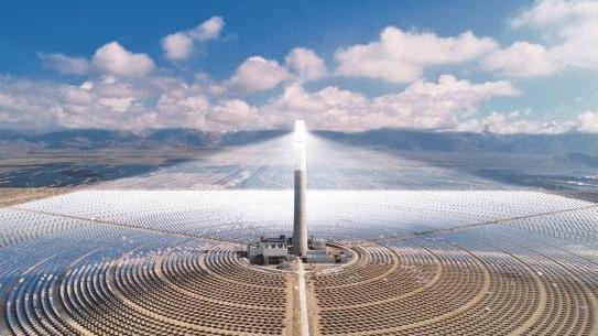 青海中控德令哈50MW太阳能热发电项目现场。图由被访单位提供