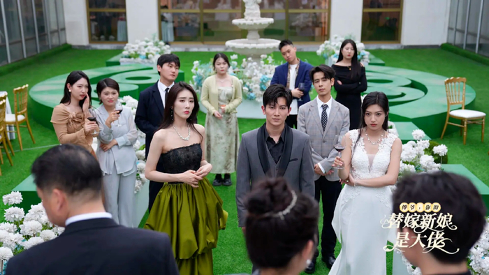 《傅爷，你的替嫁新娘是大佬》剧照