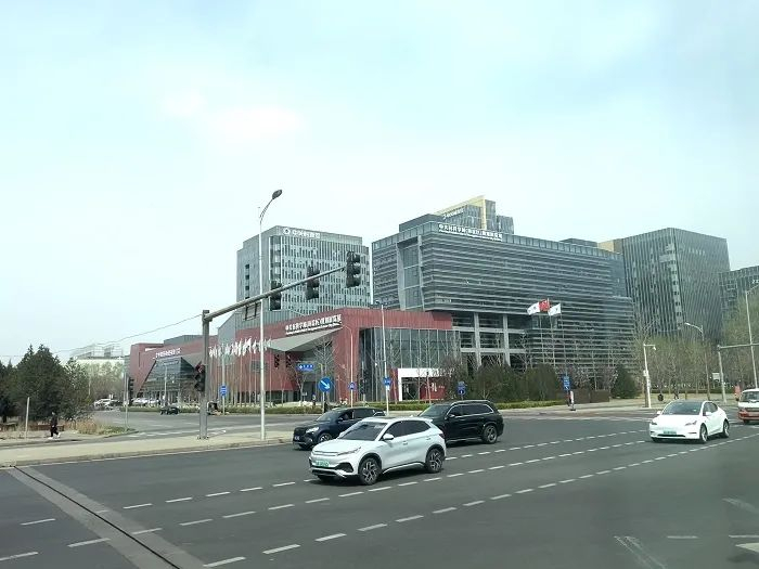 科技企业聚集的永丰。李凯旋/摄