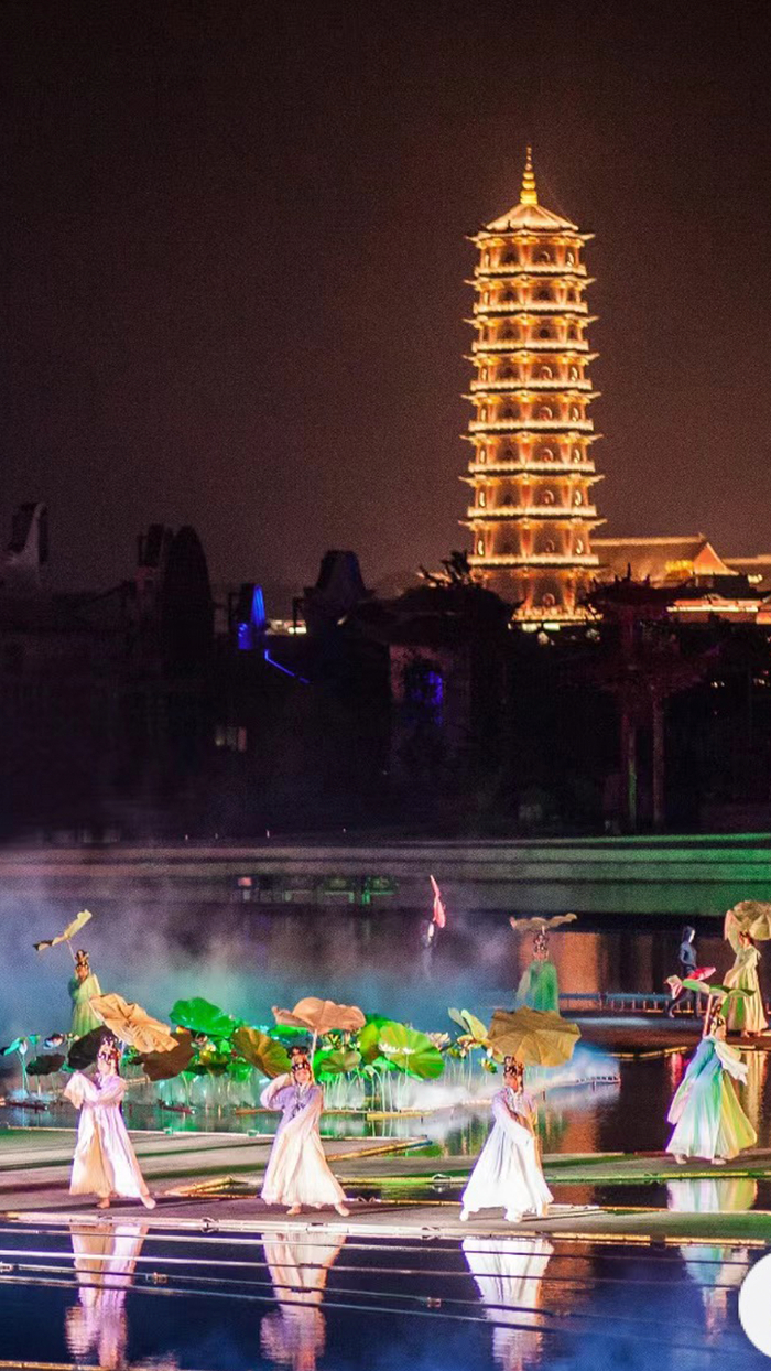 沉浸式演出《寻梦牡丹亭》 央视新闻 供图