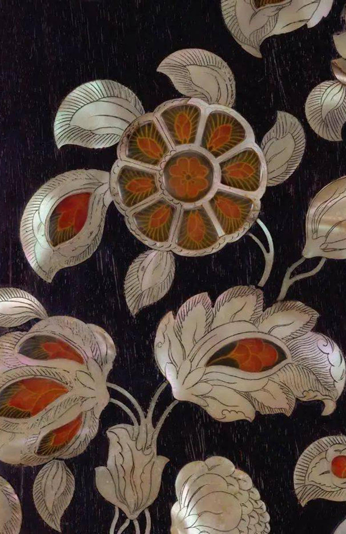 唐螺钿紫檀五弦琵琶背后的螺钿装饰（日本正仓院藏）