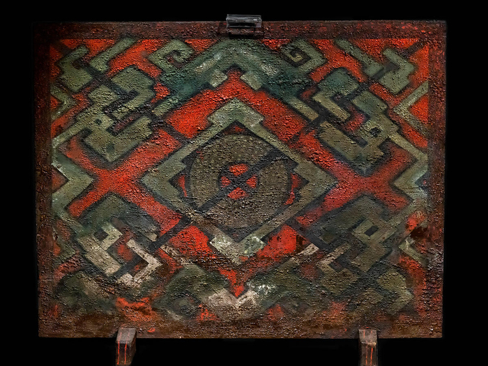 西汉云龙纹漆屏风（湖南省博物馆藏）