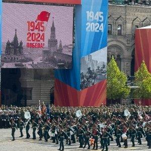 俄罗斯红场阅兵仪式图片
