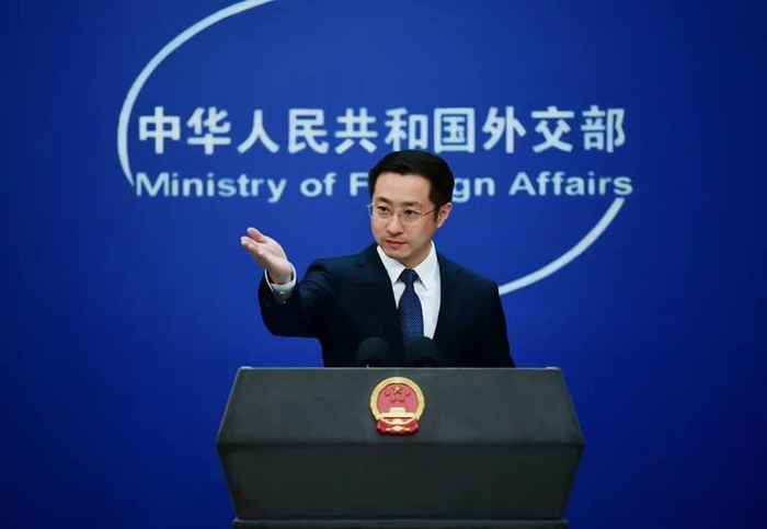5月10日,外交部发言人林剑主持例行记者会.