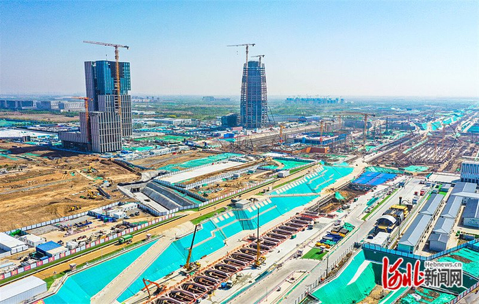 4600余人奋战施工一线雄安城际站及国贸中心片区建设工地:社区门口