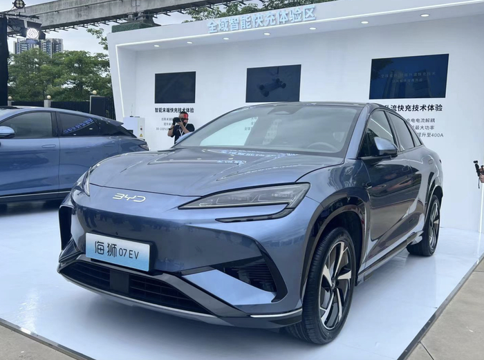 海狮07EV，时代财经摄