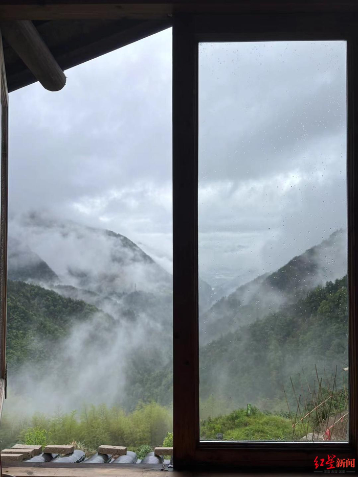 ▲过云山居窗景