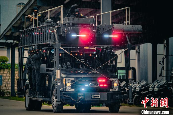 图为云豹突击队员开展突发事件处置训练。昆明警方供图