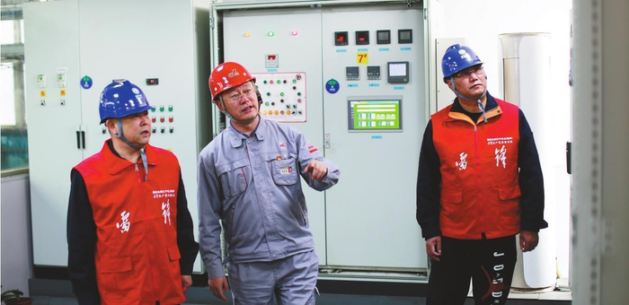 开展"万里行"专项走访 助企业节能降本增效