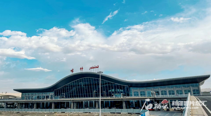 喀什徕宁国际机场。陈洁摄