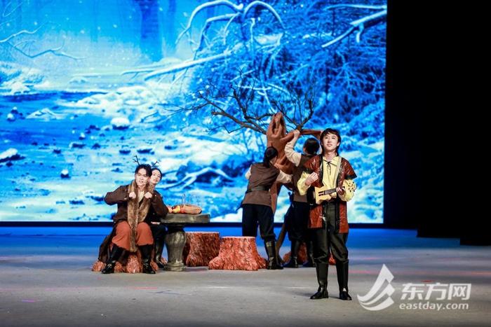 600余名观众感受莎翁戏剧魅力，上海大学年度大戏《皆大欢喜》成功展演