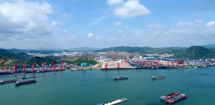 梧州临港经济区赤水港码头 来源：梧州临港经济区