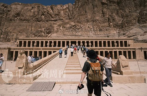 年轻人爱上特色出境游|阿布辛贝神庙|卡尔纳克神庙|阿赞_新浪新闻