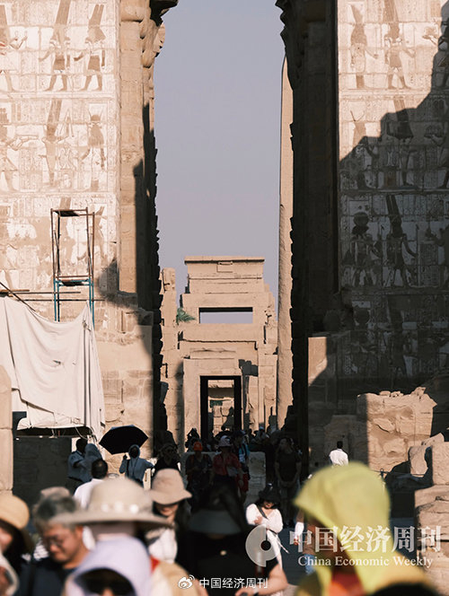 年轻人爱上特色出境游|阿布辛贝神庙|卡尔纳克神庙|阿赞_新浪新闻