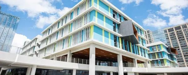 效实中学东部校区。来源：效实中学官网