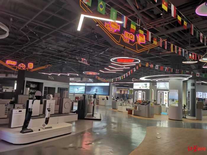 真快乐北京西坝河店内