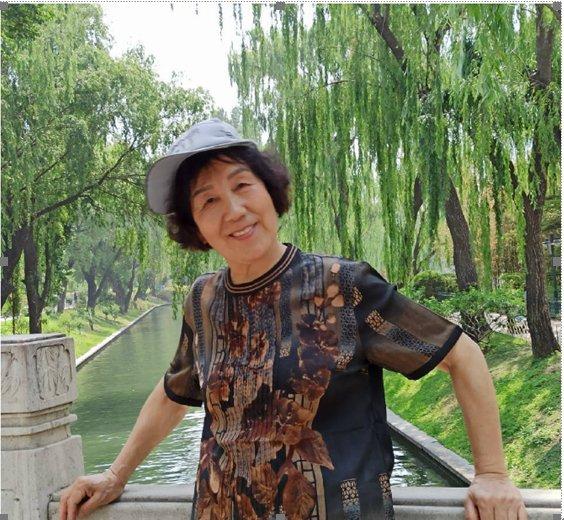 孤独与关怀的交织—潘庄社区陈春明与梅姨的故事