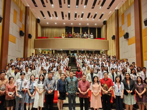 驻棉兰总领事张敏在印尼苏丹·伊斯干达·穆达学院发表演讲