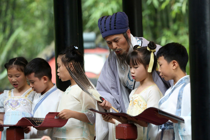 武侯祠博物馆吟诵经典活动。