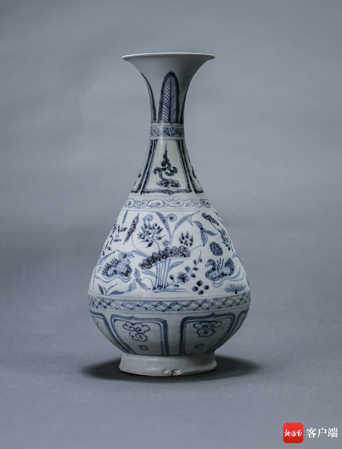 元青花莲池鸳鸯纹玉壶春瓶。中国（海南）南海博物馆供图