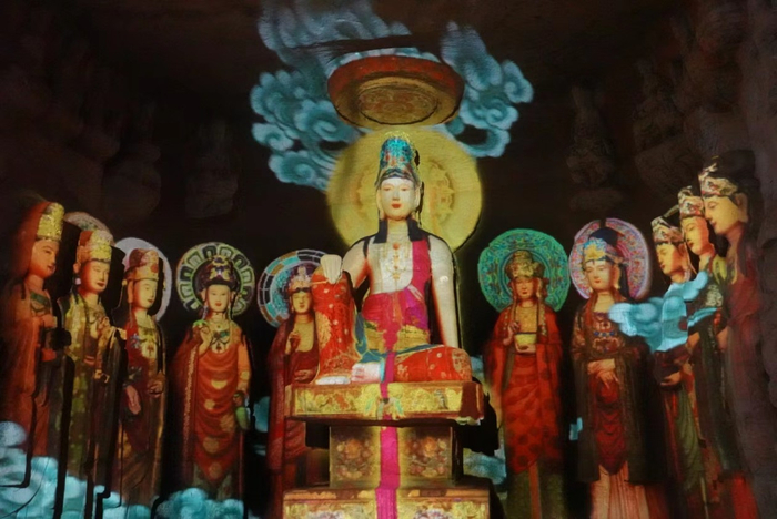 大足石刻北山石刻展览引入声、光、电及投影技术。环球网记者 陈全 摄