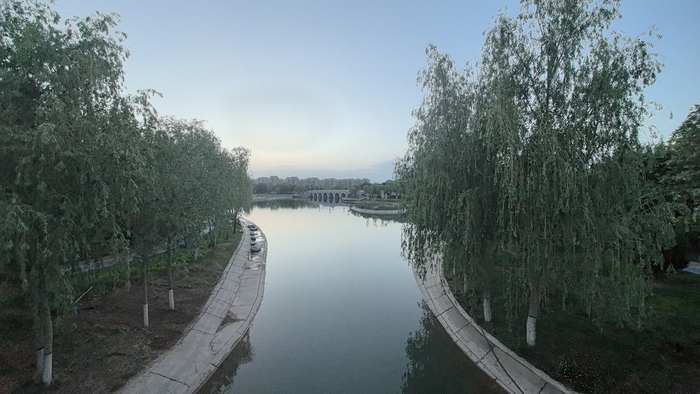 图木舒克市湖景 胡杨网 李雨浪 摄