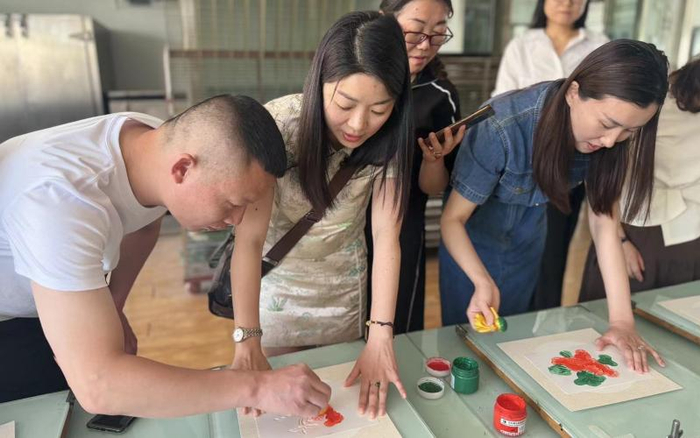 此行，四川凉山彝族自治州雷波县的校长和老师还去了丰台区少年宫等单位参观体验。 受访者供图