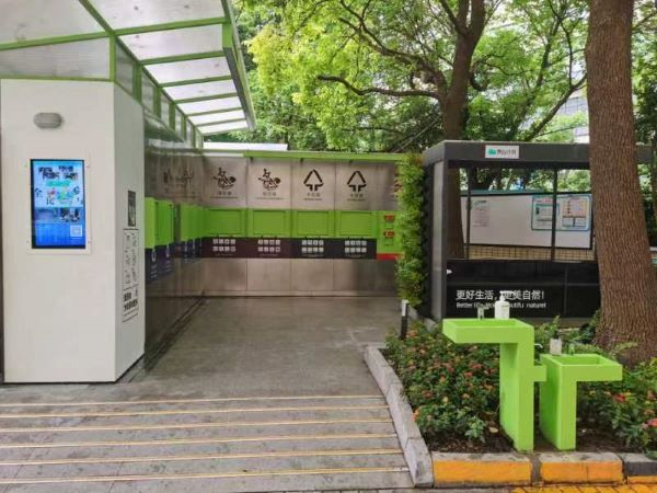 图说：瑞虹新城二期小区的投放点 采访对象提供（下同）