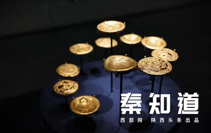 陕西历史博物馆秦汉馆中展出的金饼