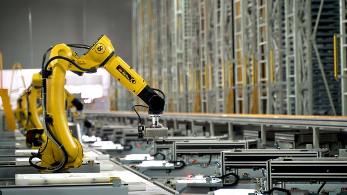 （图为万物新生东莞自动化运营中心）