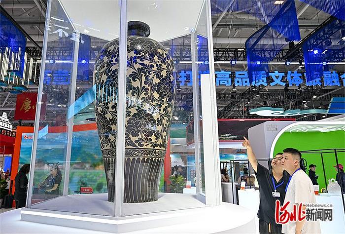 5月22日拍摄的第二十届中国（深圳）国际文化产业博览交易会河北展区。 河北日报记者 赵 杰摄
