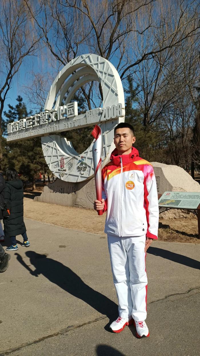 2022年2月，张自轩担任了北京冬奥会火炬手