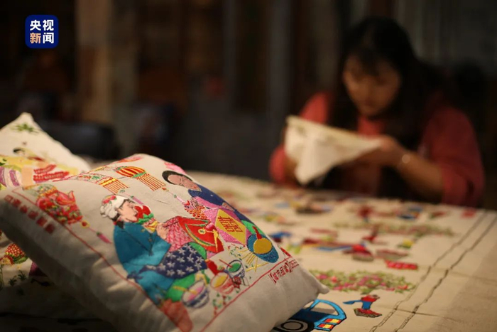 　　△日照农民画衍生产品