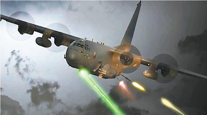 　　AC-130搭载激光武器的模拟效果图