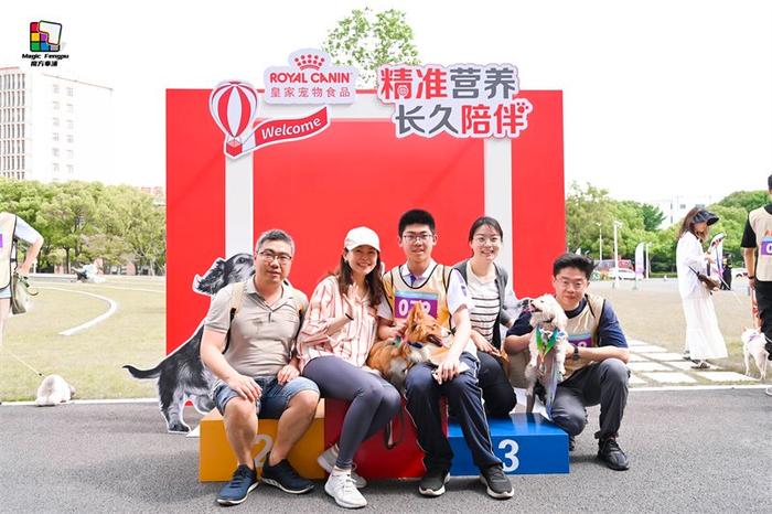 皇家赞助“为爱奔跑，Gogogo”家庭健康定向mini马拉松活动