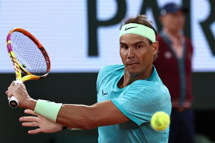 △5月27日，2024法网男单首轮中的纳达尔。