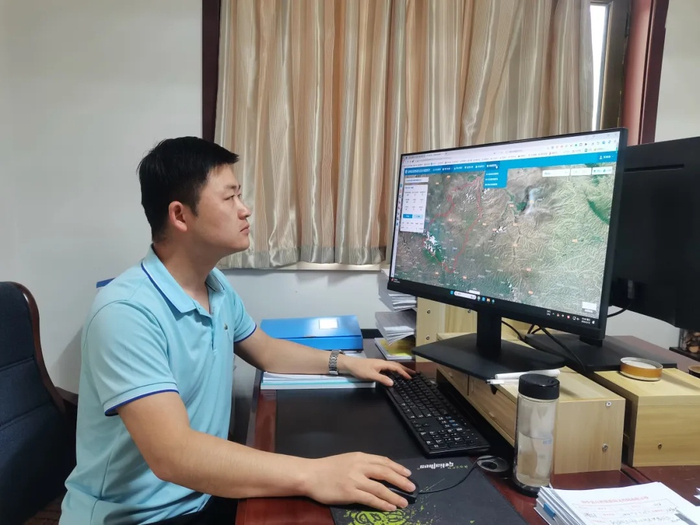窦红亮操作相关的林草业信息化系统