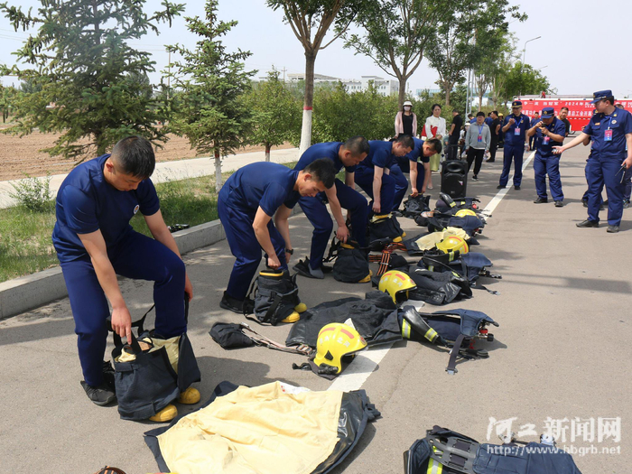 原地着灭火救援战斗服