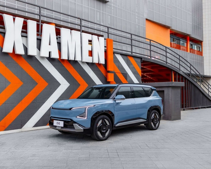 小细节满满 外观更有科技感 起亚EV5更受年轻人喜欢