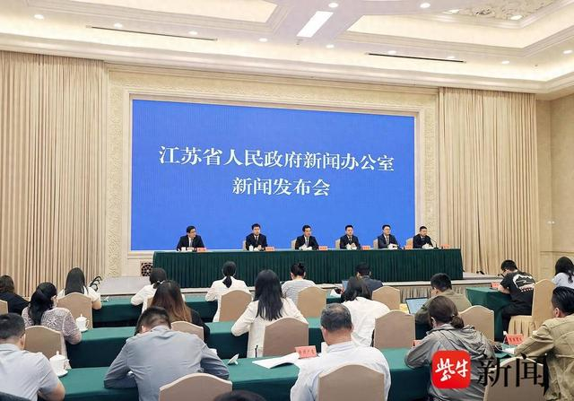 发布会现场 齐浩 摄