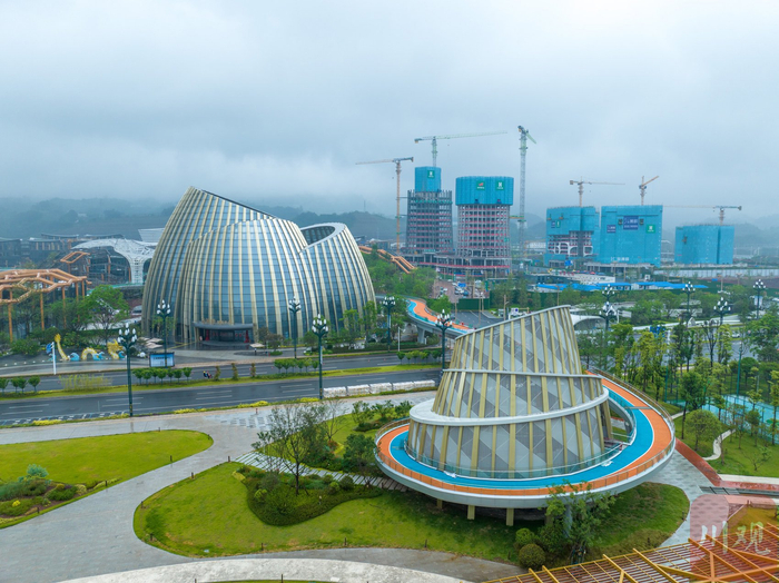 俯瞰宜宾高铁南片区竹颂建筑。
