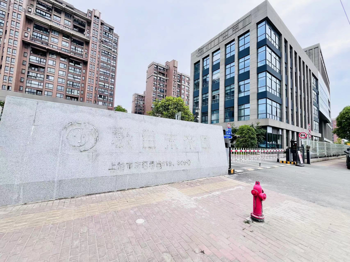 5月30日，“极目未来园”招牌已被拆除